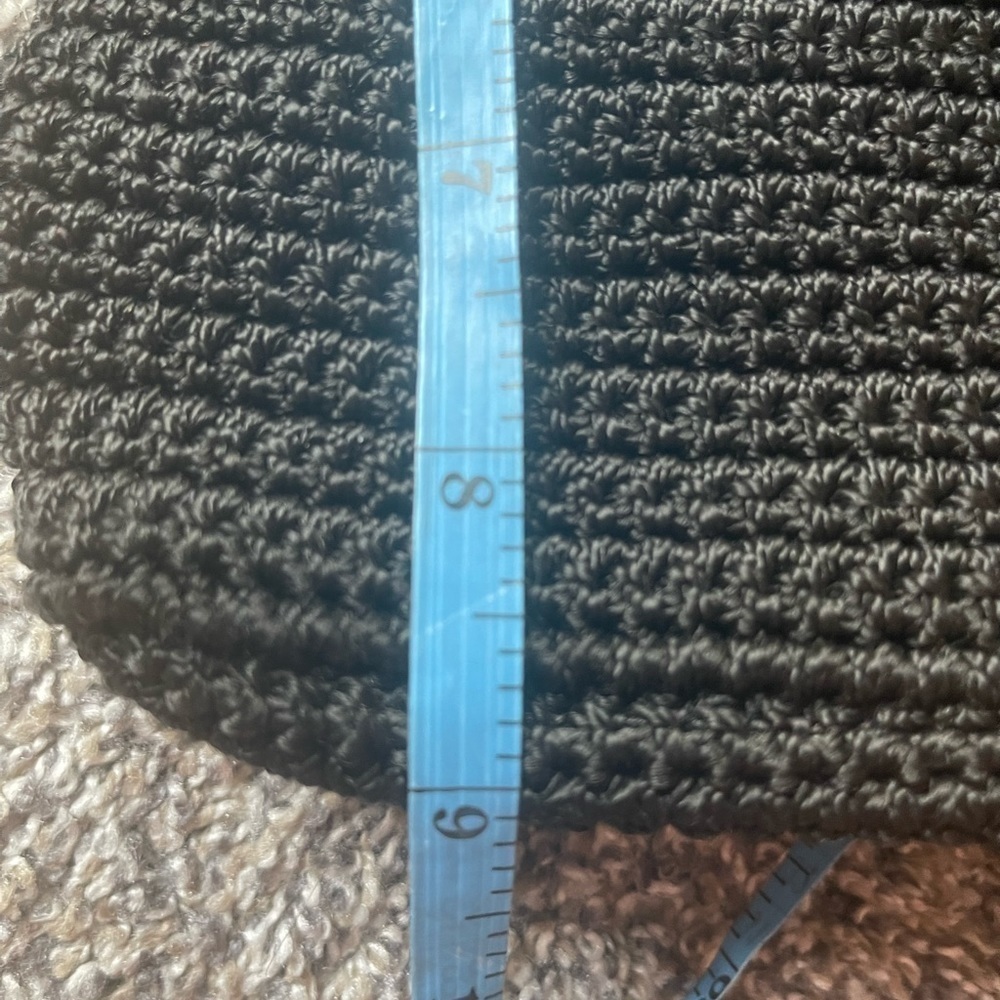 5/$25 Chunky knit crocheted black purse with silver hardware - Picture 4 of 9